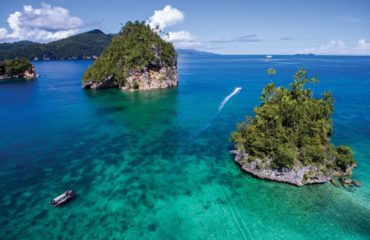 Triton Bay - INDONESIA