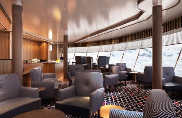 Silver Cloud - Observation Lounge