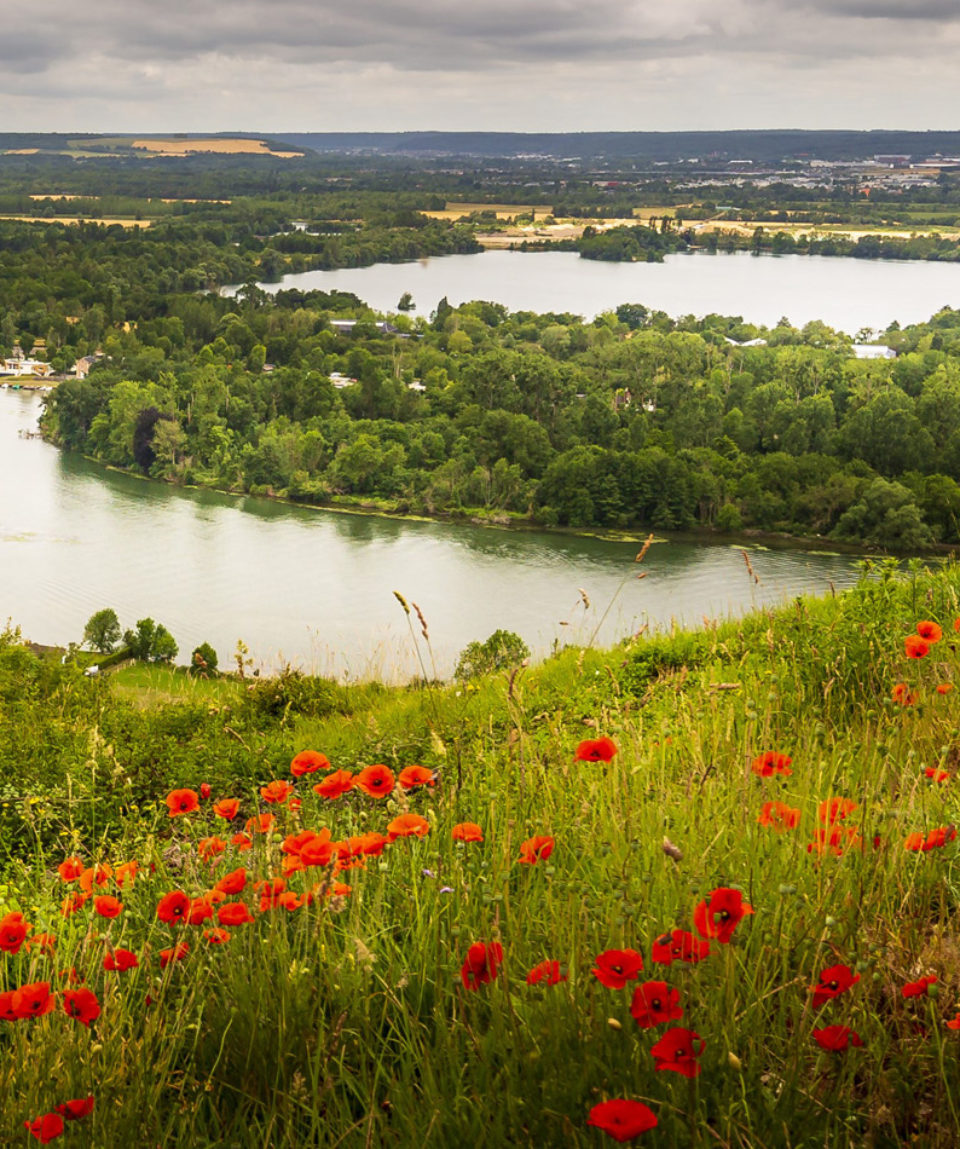 Large view by wide angle on the Seine River close to Rouen in France.