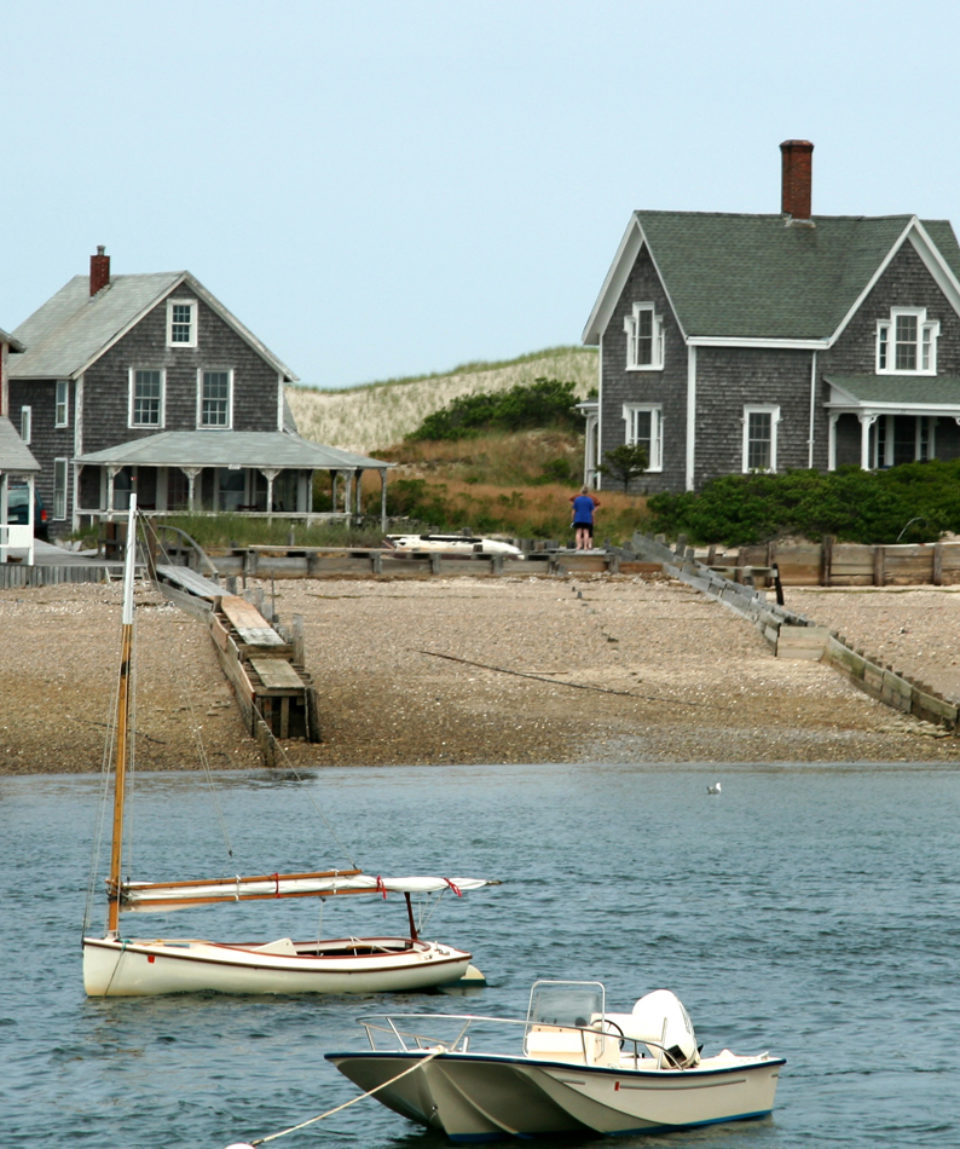 Beach Homes on the Water